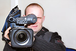 AVE sa�em jauno Panasonic HD video kameru