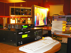 Canopus montas sistmas un HD LCD monitors