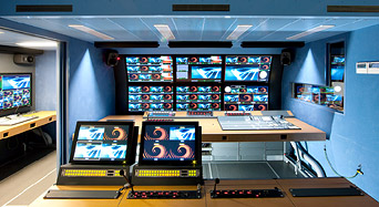 ERR HD OB VAN - main control room