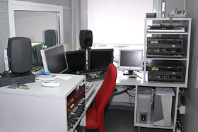 LNK news studio - dubbing