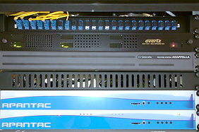 LNT automatizētās apraides sistēmas serveru telpa - signālu apstrādes aprīkojums